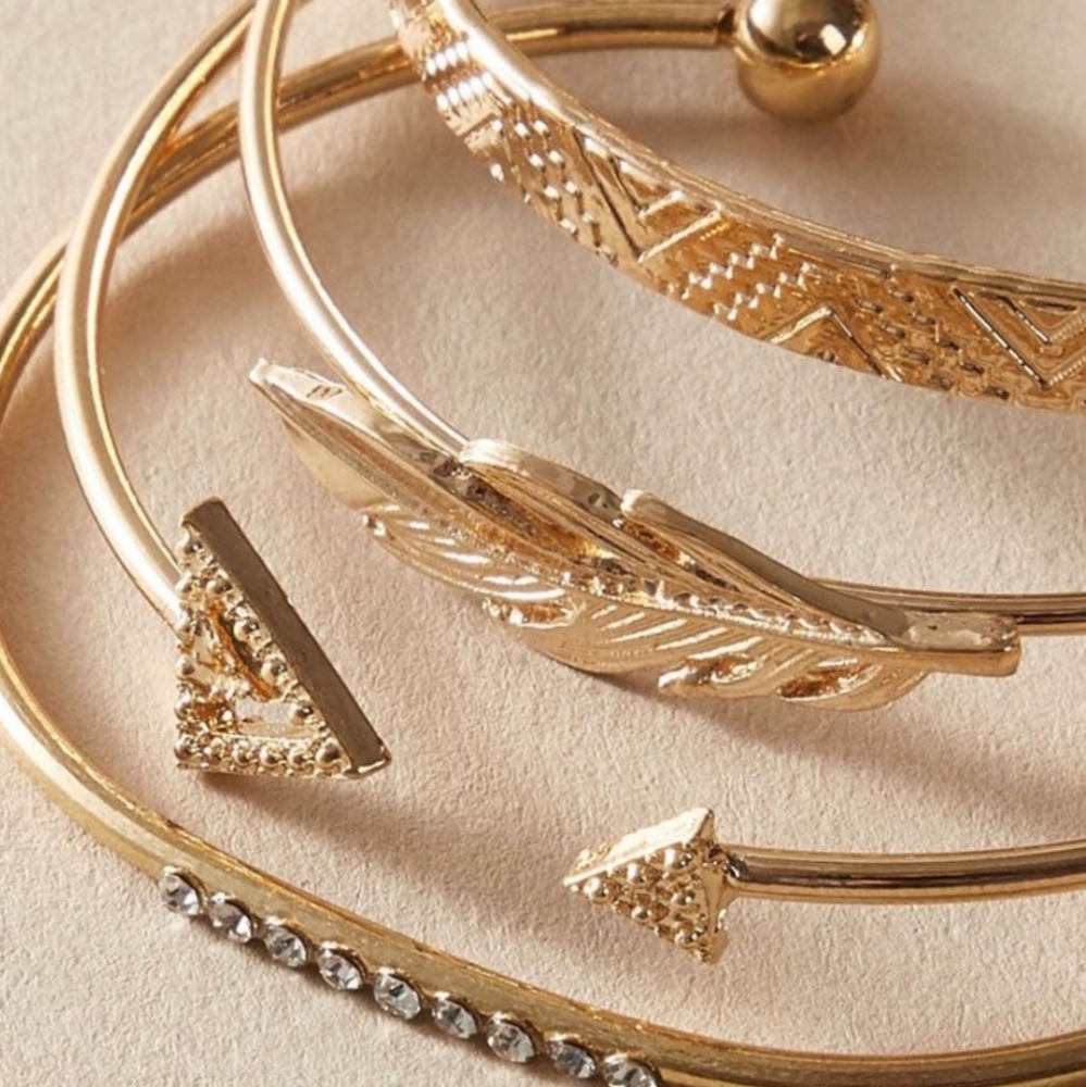 JUST IN!! GORGEOUS Gold Bracelets! - Picture 2 of 3